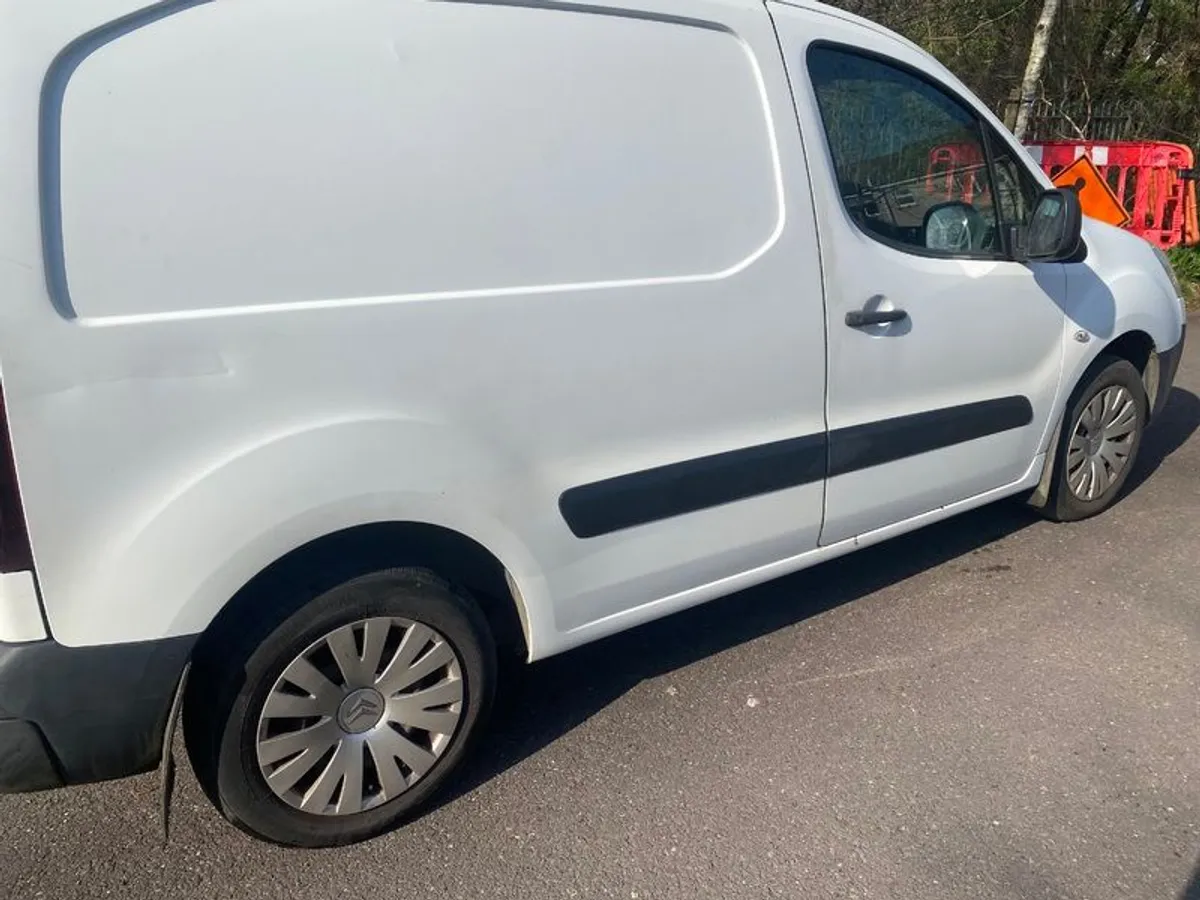 2015 Citroen Berlingo - Image 3