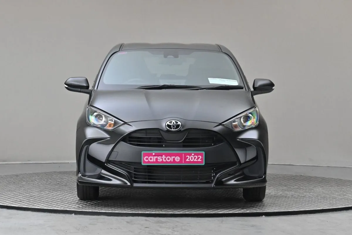 Toyota Yaris 1.0 Auto Petrol  very Low Mileage re - Image 2