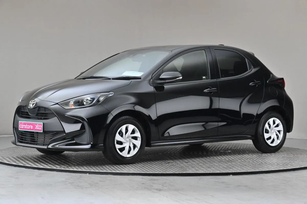 Toyota Yaris 1.0 Auto Petrol  very Low Mileage re - Image 4