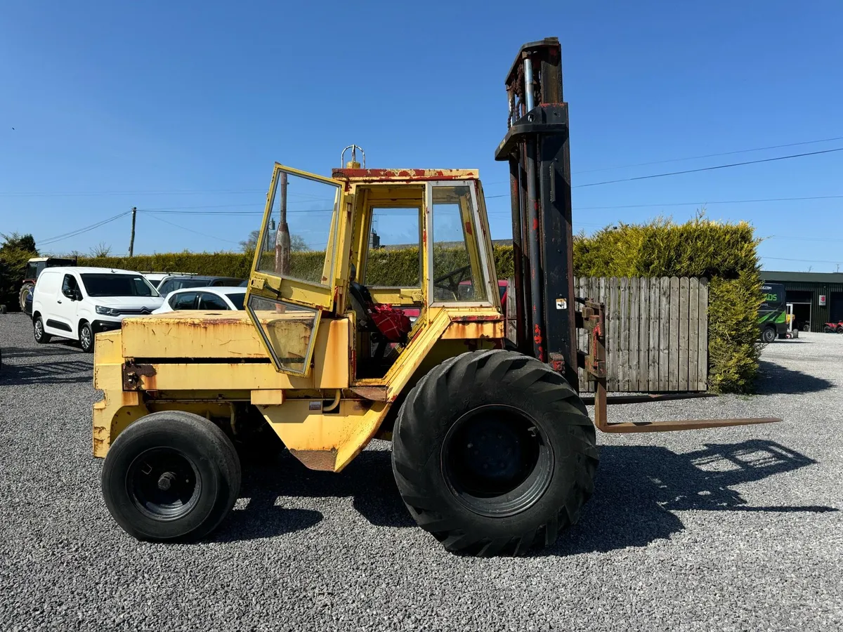 Manitou mb26 forklift - Image 1