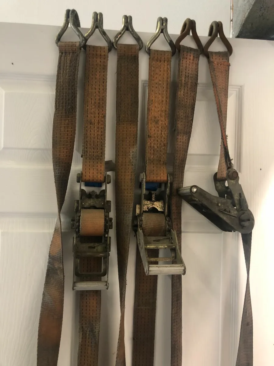 Two Ratchet wheel straps for car trailer
