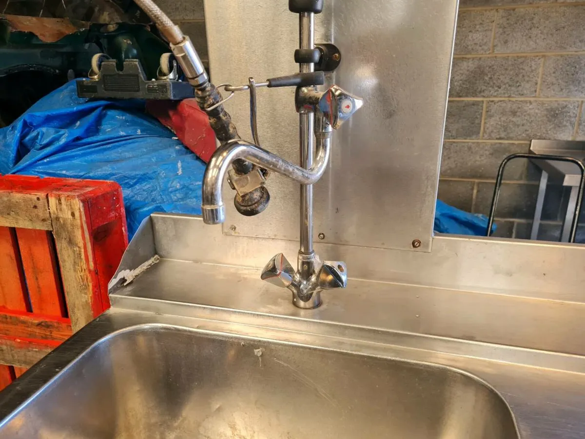 Stainless Steel Sinks - Image 2