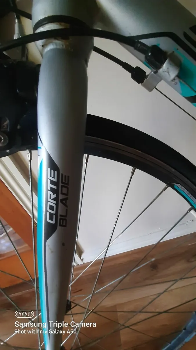 Carrera Ladies Racing Bike - Image 4