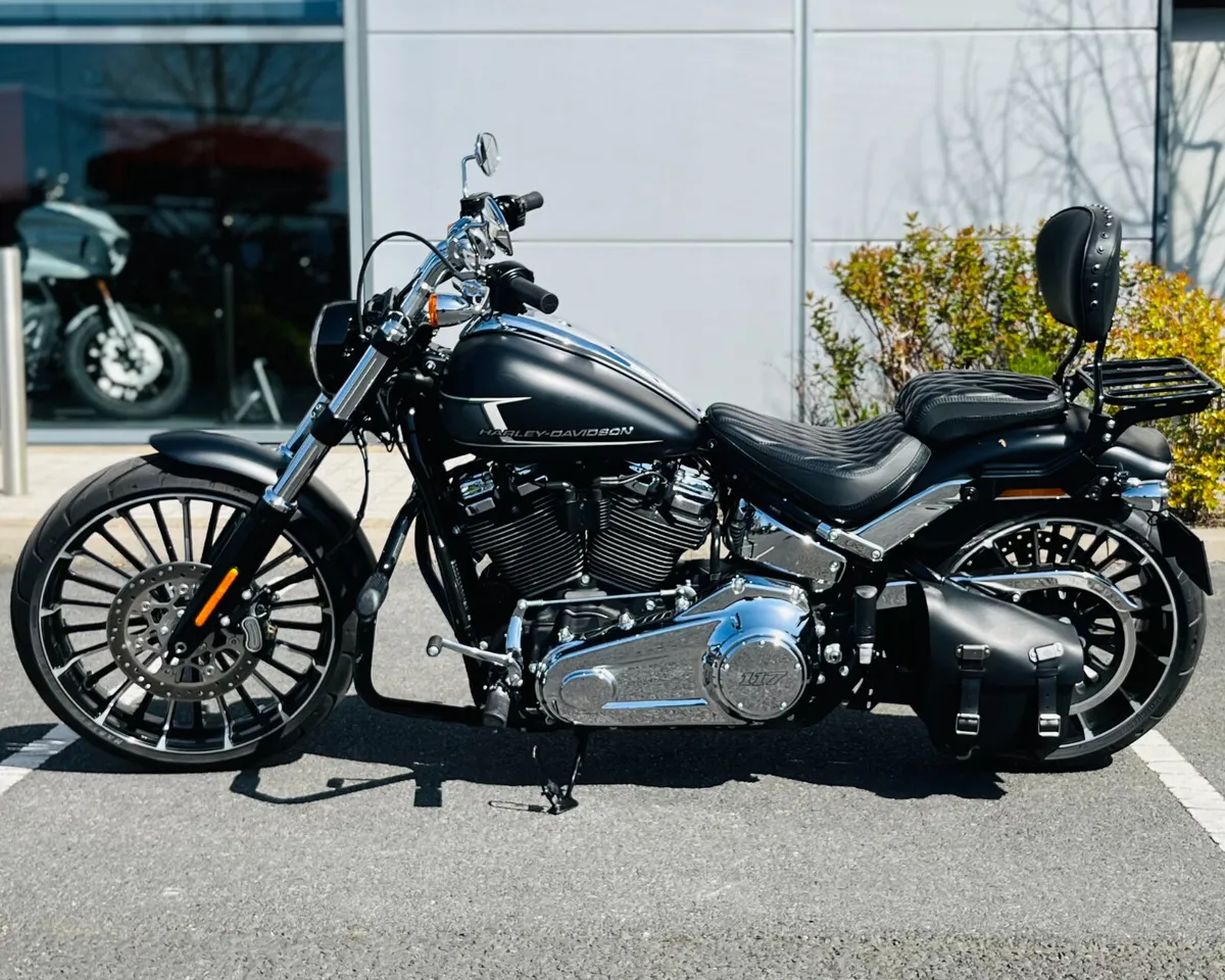 HARLEY-DAVIDSON BREAKOUT 117 + EXTRAS - Image 4
