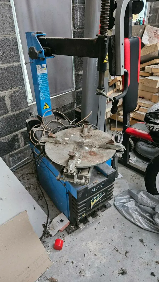 Tyre changer HPA 318 - Image 1