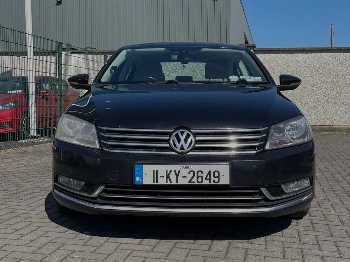 Volkswagen Passat 1.6 TDI Highline Bluemotion Tec - Image 2