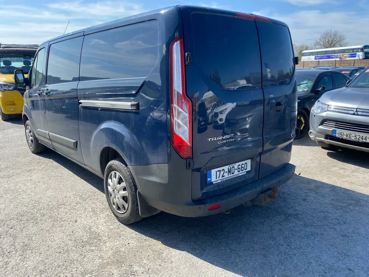 Transit Custom 2017 very light damage  Driving - Image 4