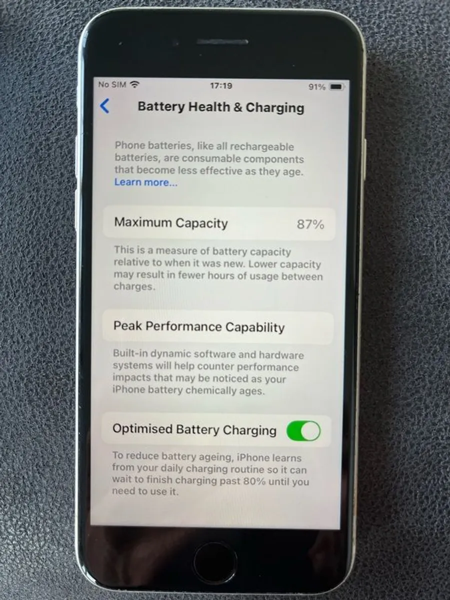 IPhone SE 64gb - Image 3