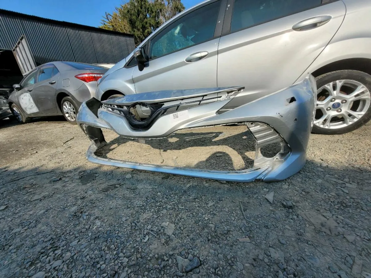 Front bumper toyota camry 2018/2024 - Image 2
