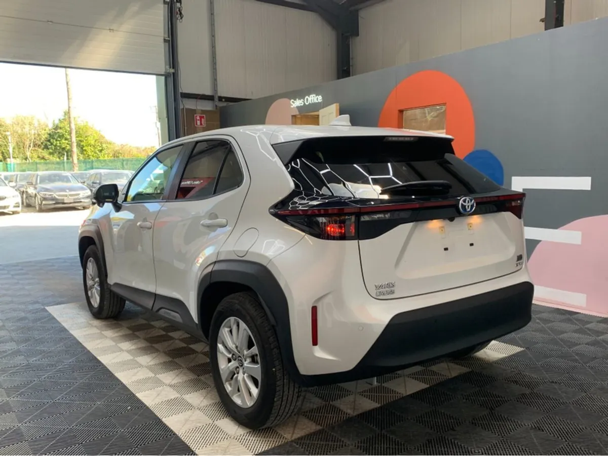Toyota Yaris Cross 4WD 1.5 Hybrid / 46k KMs / Rev - Image 4