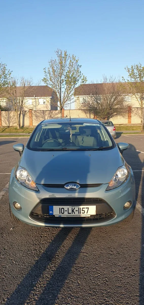 Ford Fiesta 2010 - Image 2