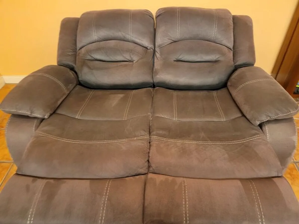 Recliner Sofa & Armchair - Image 3