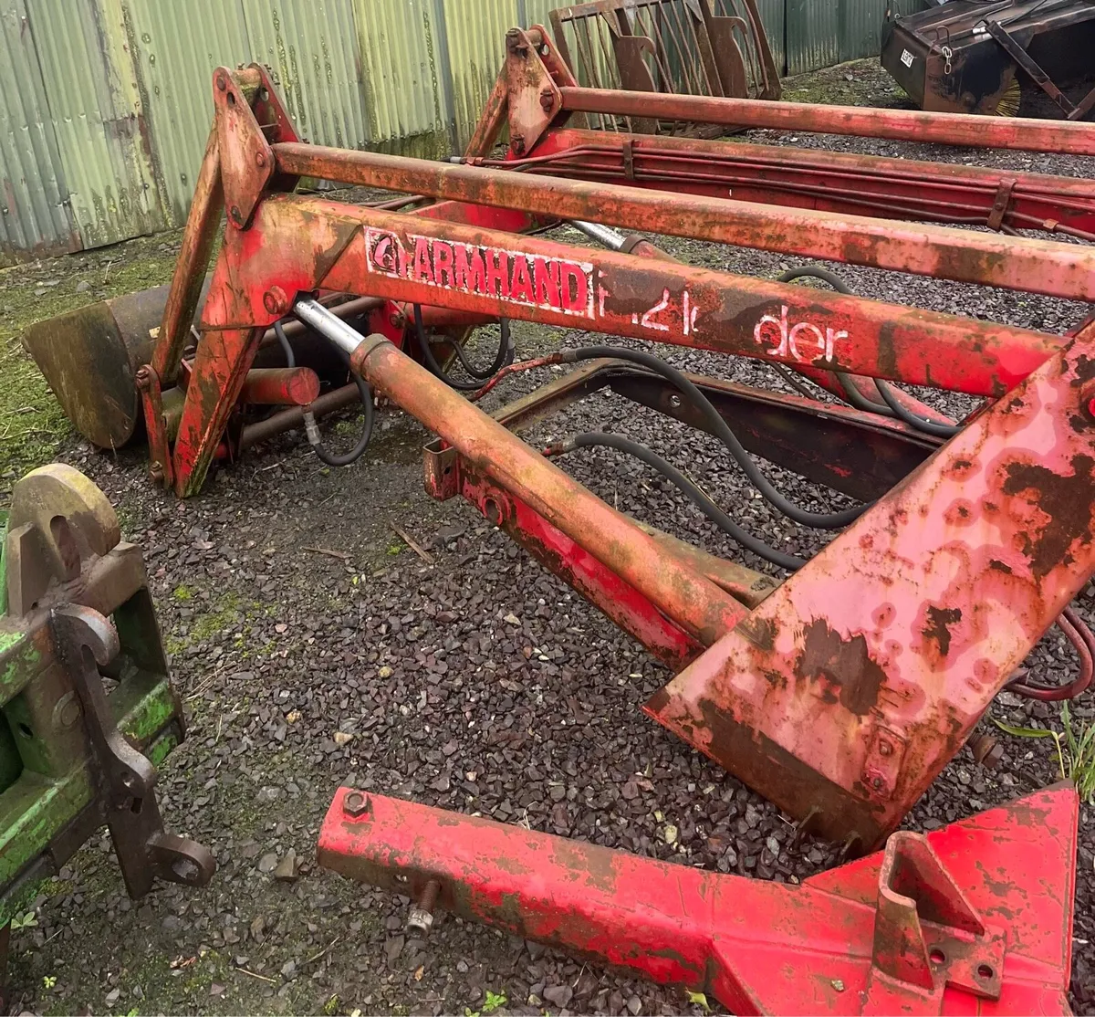 Farmhand loader - Image 1