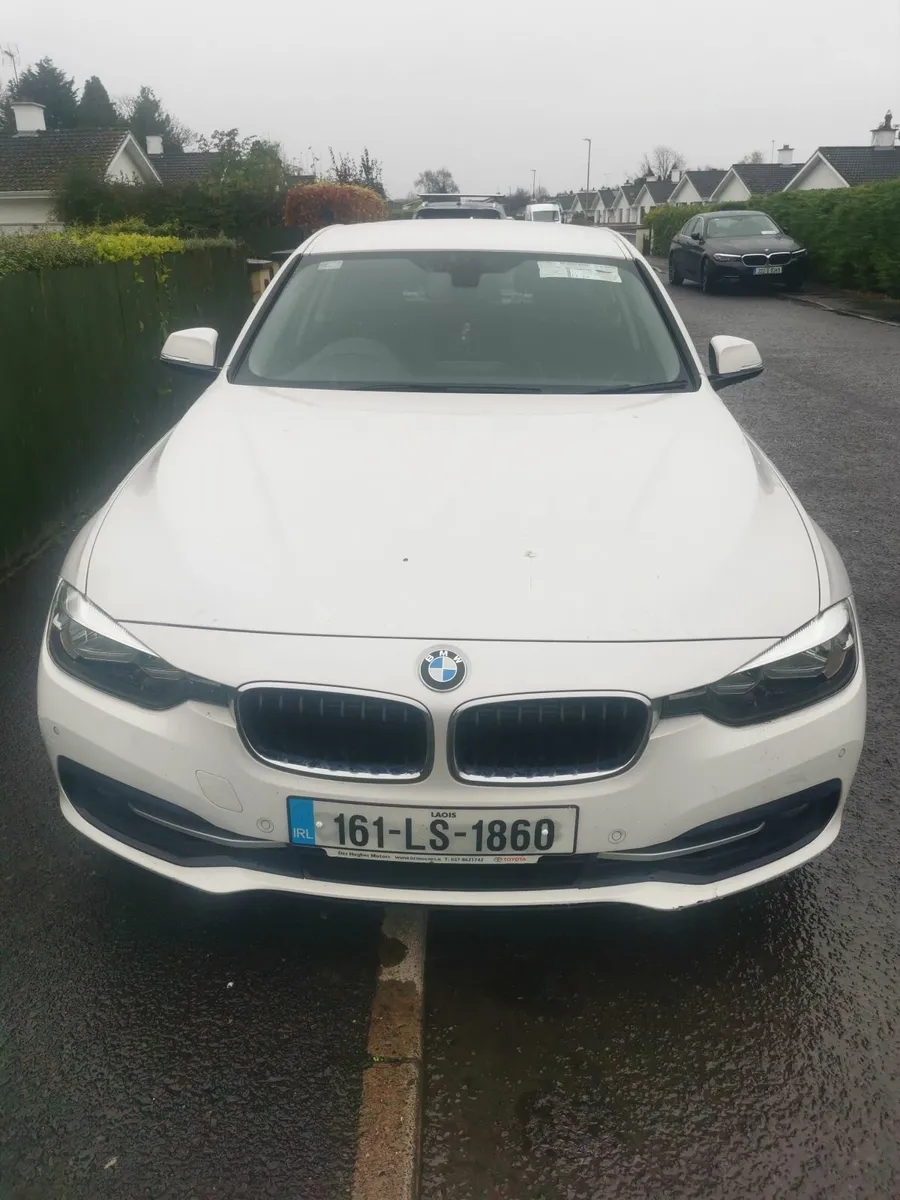 BMW 3-Series 2016 - Image 2