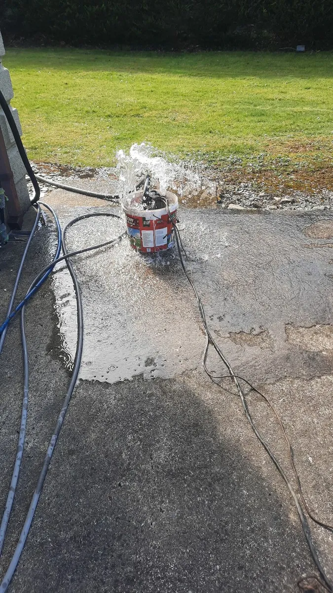 Electric submersible water pumps each x4 - Image 3