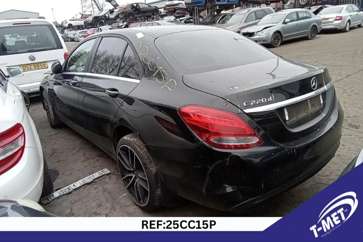 2016 MERCEDES C-CLASS BREAKING FOR PARTS - Image 1