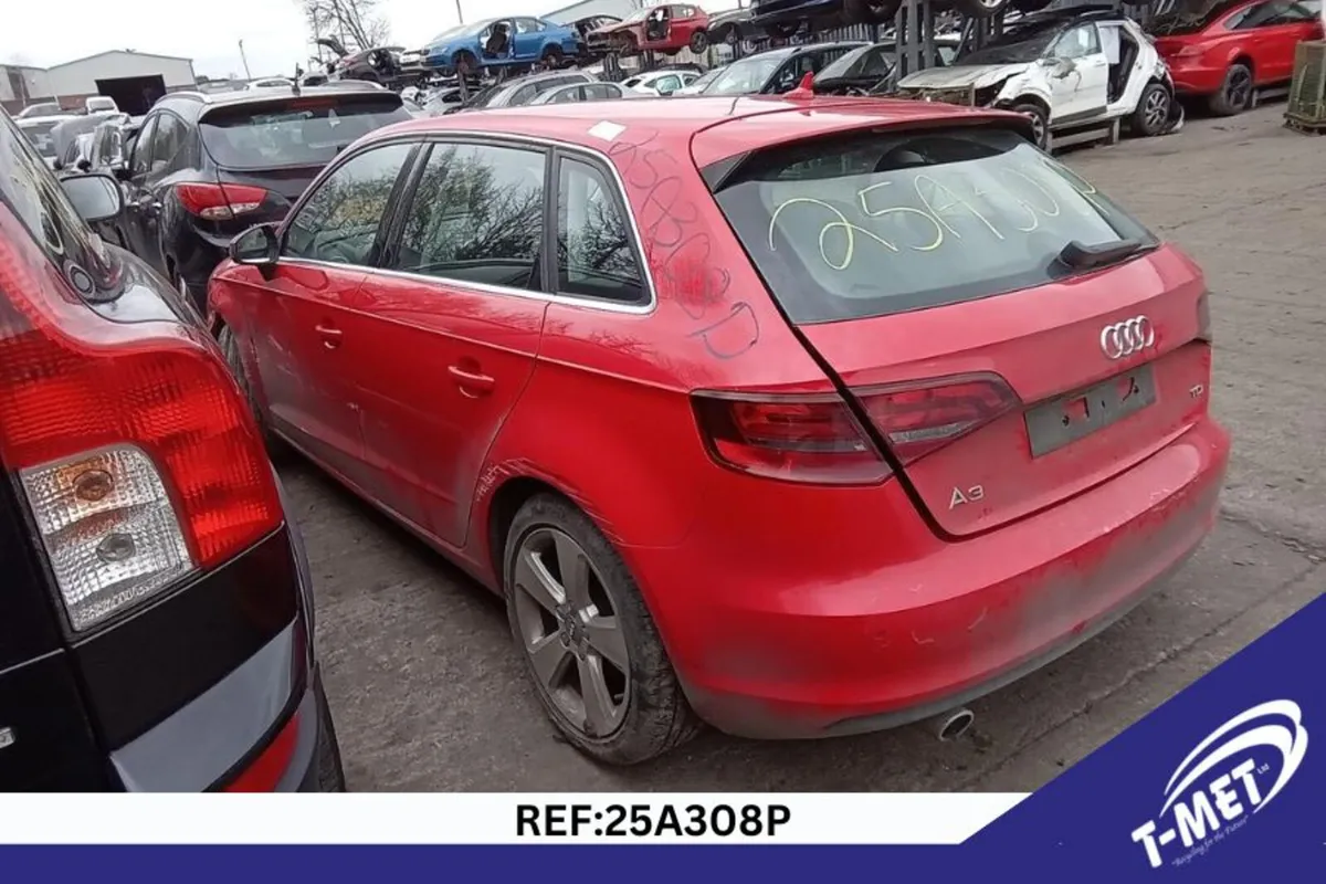 2013 AUDI A3 BREAKING FOR PARTS - Image 1