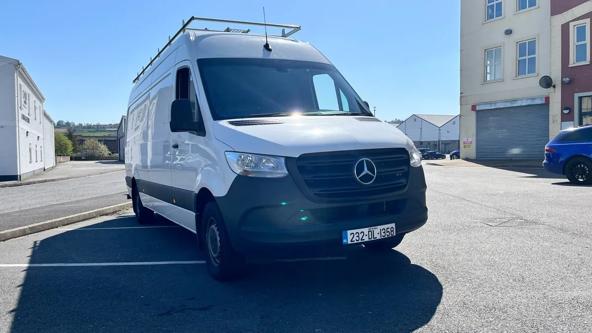 2023 Mercedes Sprinter - Image 2