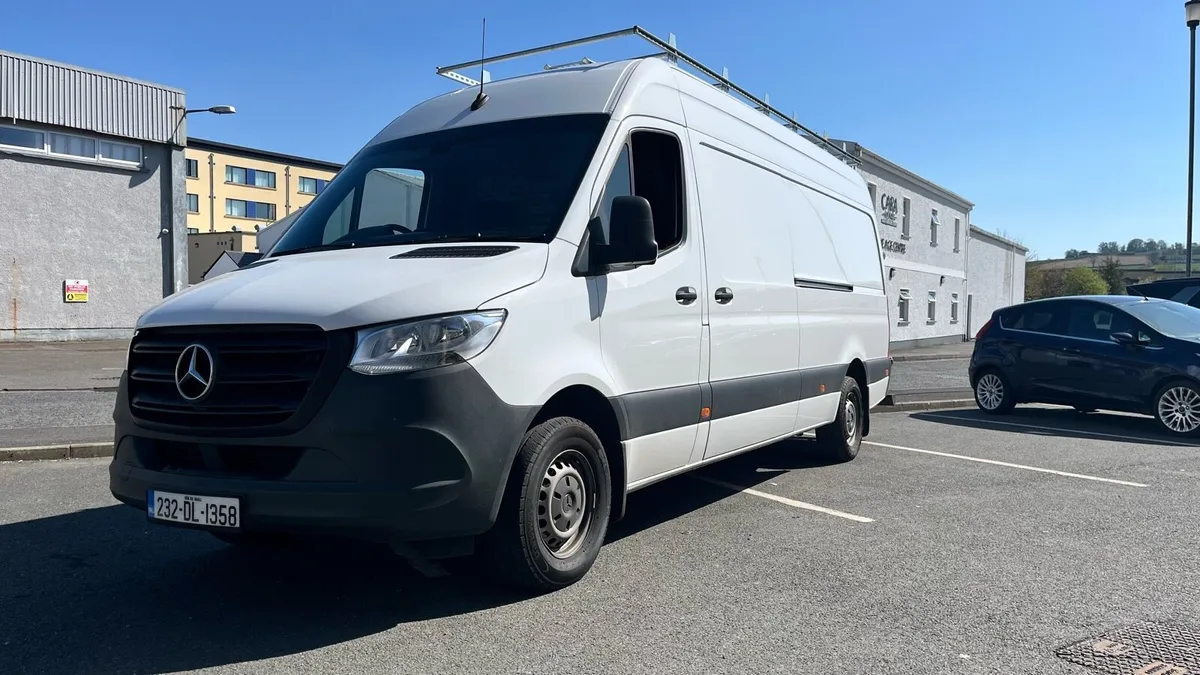 2023 Mercedes Sprinter - Image 1