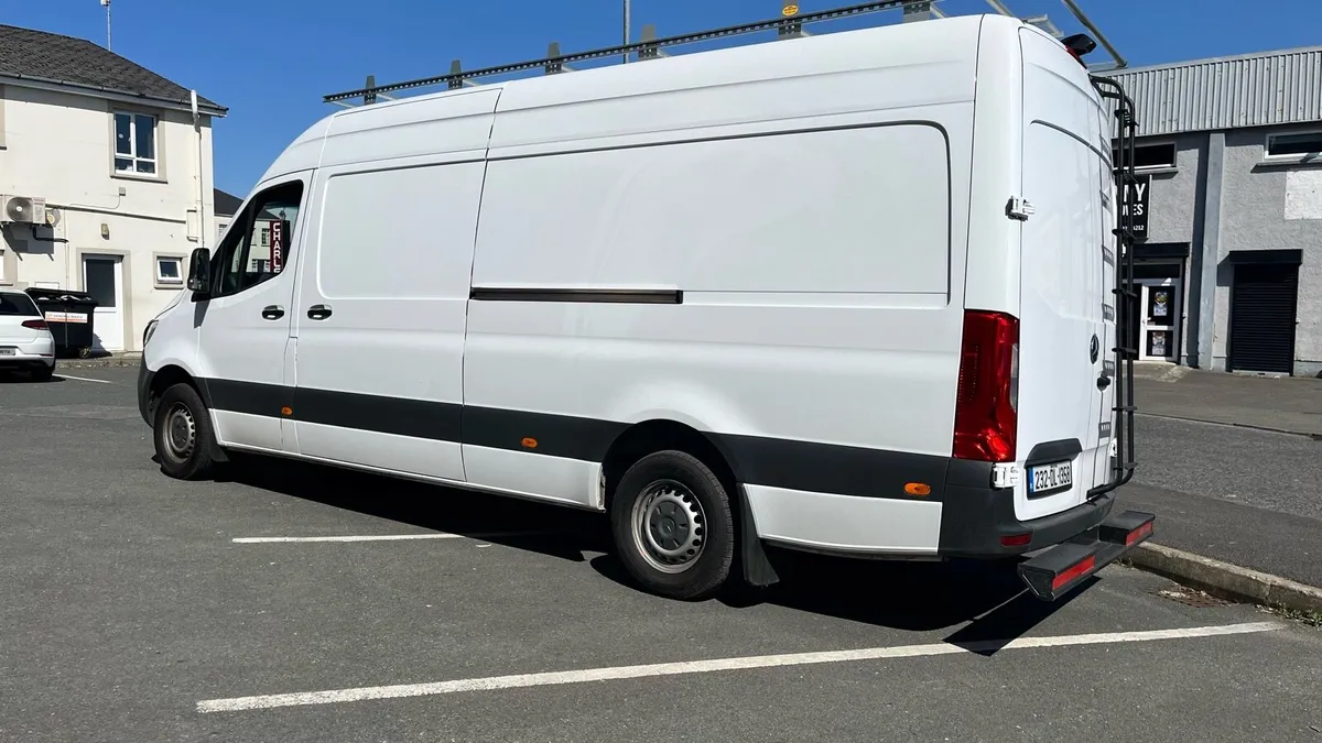 2023 Mercedes Sprinter - Image 4
