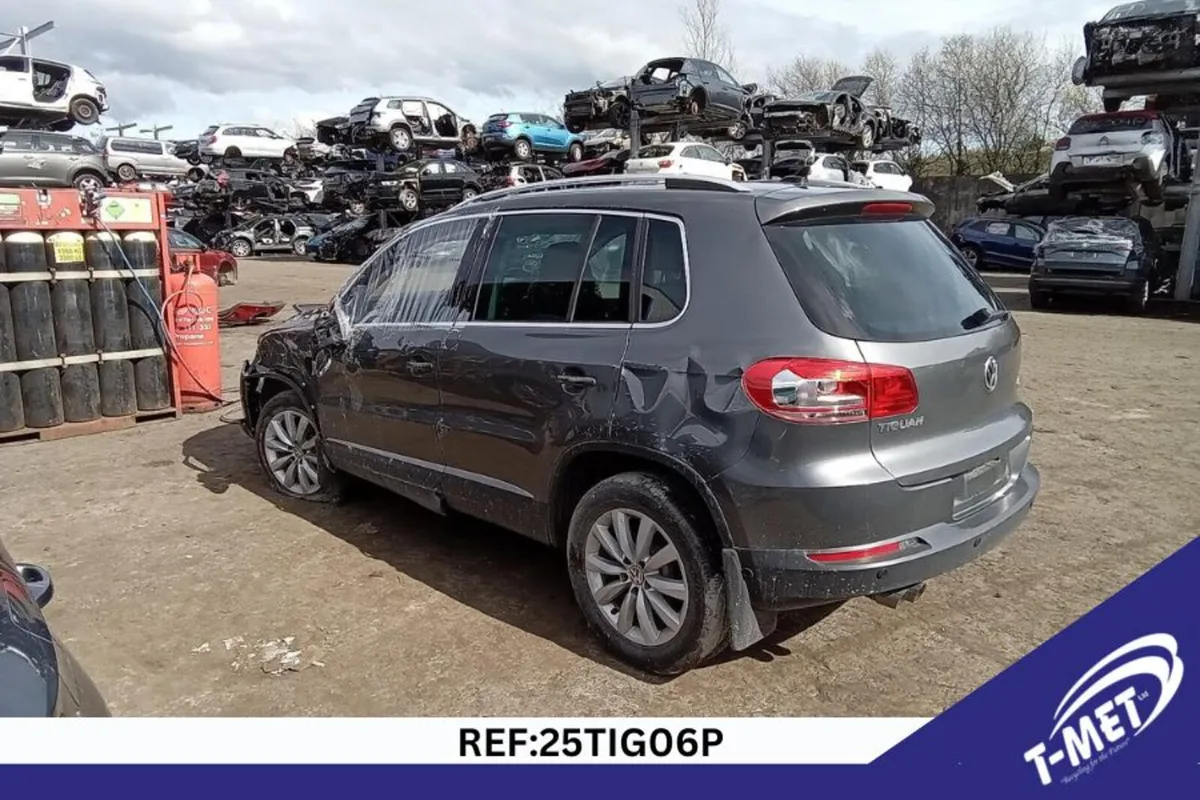 2015 VOLKSWAGEN TIGUAN BREAKING FOR PARTS - Image 3