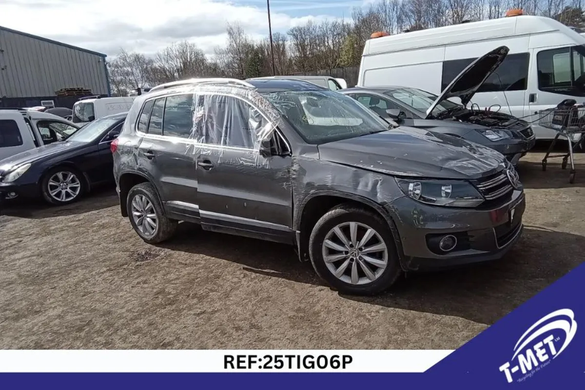 2015 VOLKSWAGEN TIGUAN BREAKING FOR PARTS - Image 4