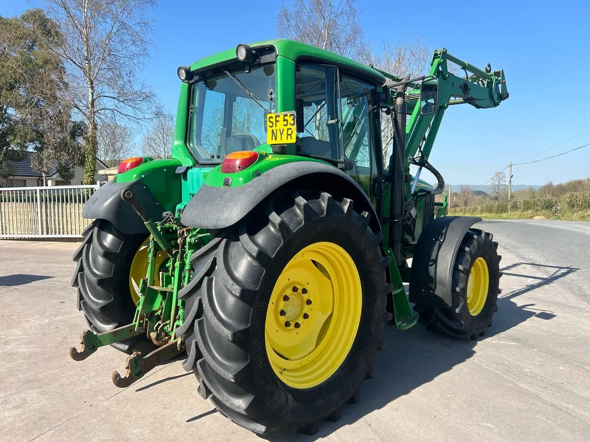 John Deere 6520 + loader - Image 2
