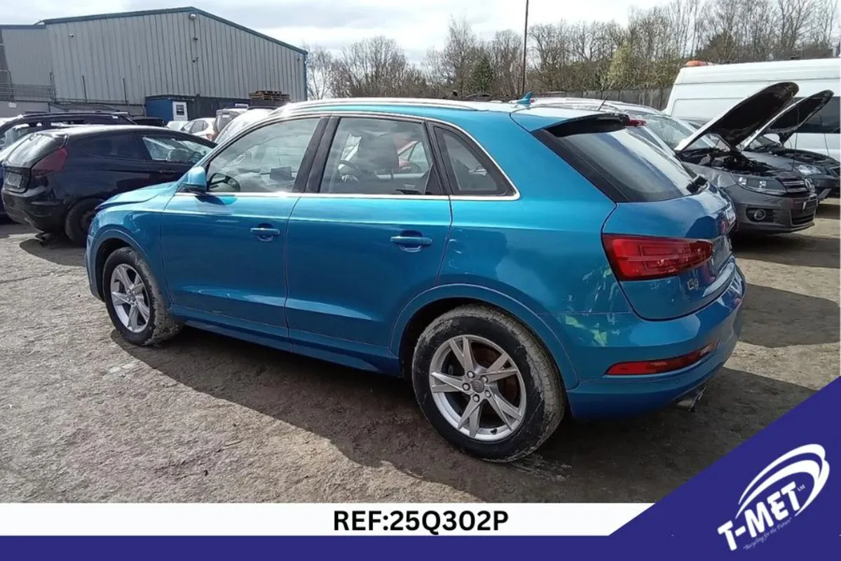 2016 AUDI Q3 BREAKING FOR PARTS - Image 2
