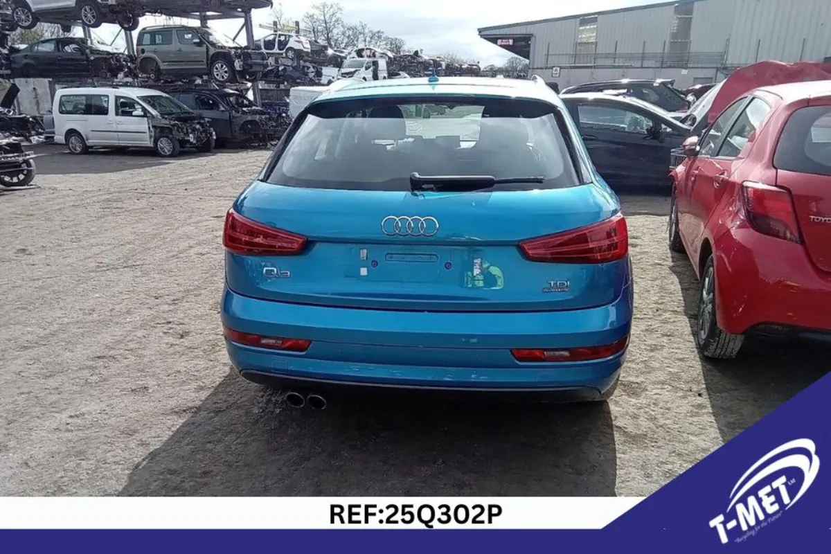 2016 AUDI Q3 BREAKING FOR PARTS - Image 3
