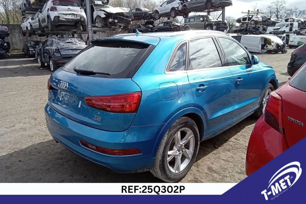 2016 AUDI Q3 BREAKING FOR PARTS - Image 4