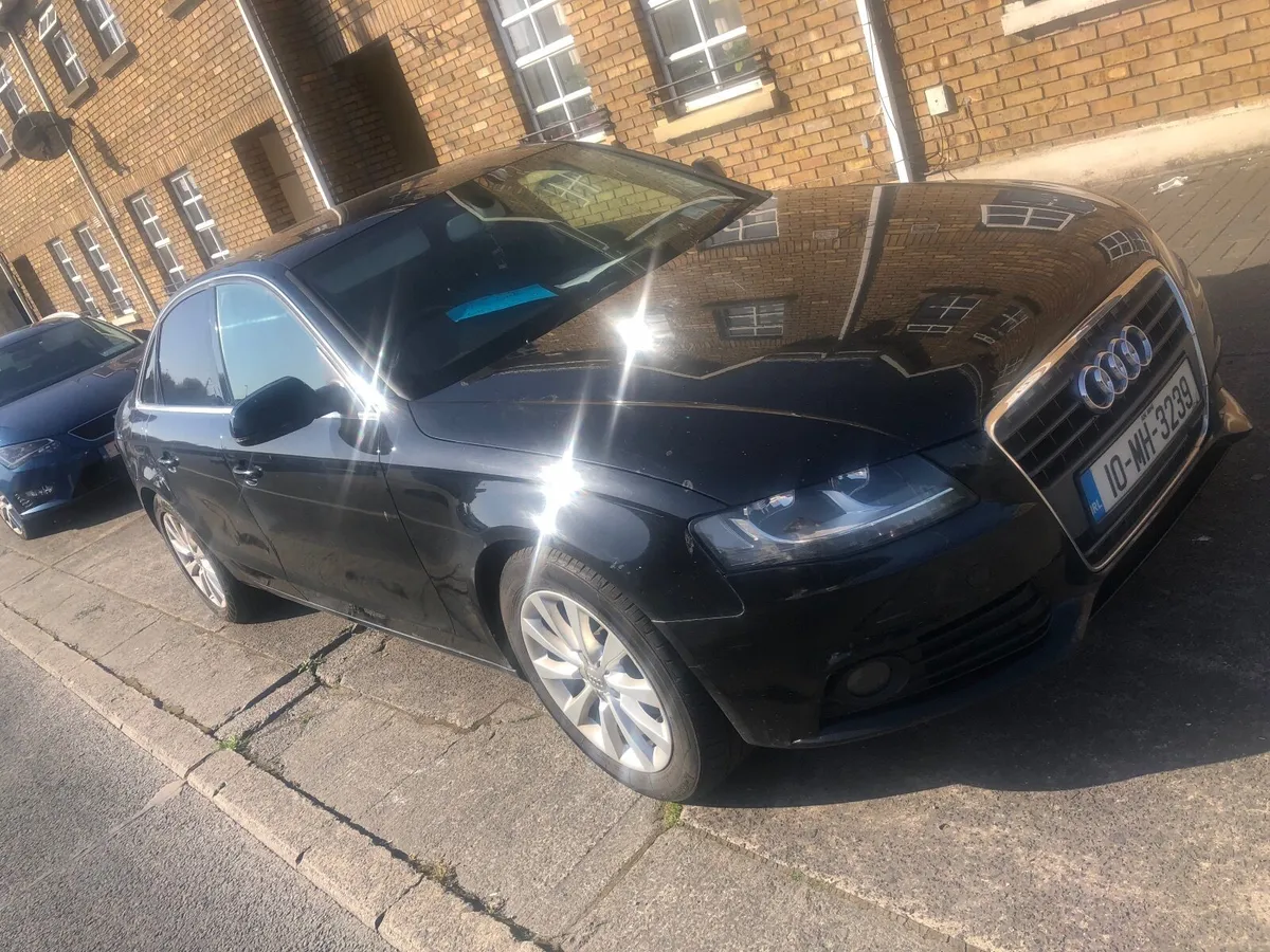 Audi A4 2010 - Image 4