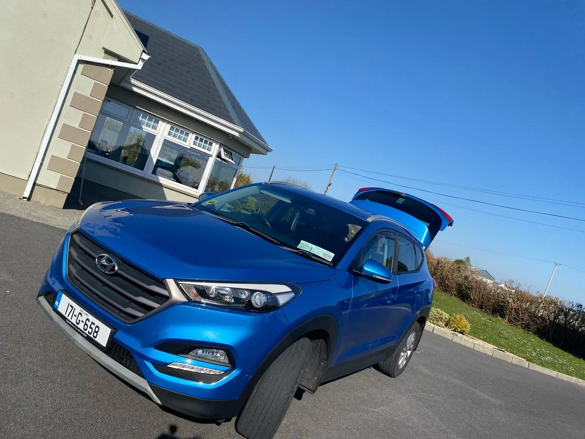Car - Image 1