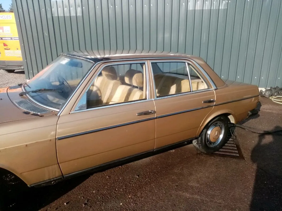 Car - Image 2
