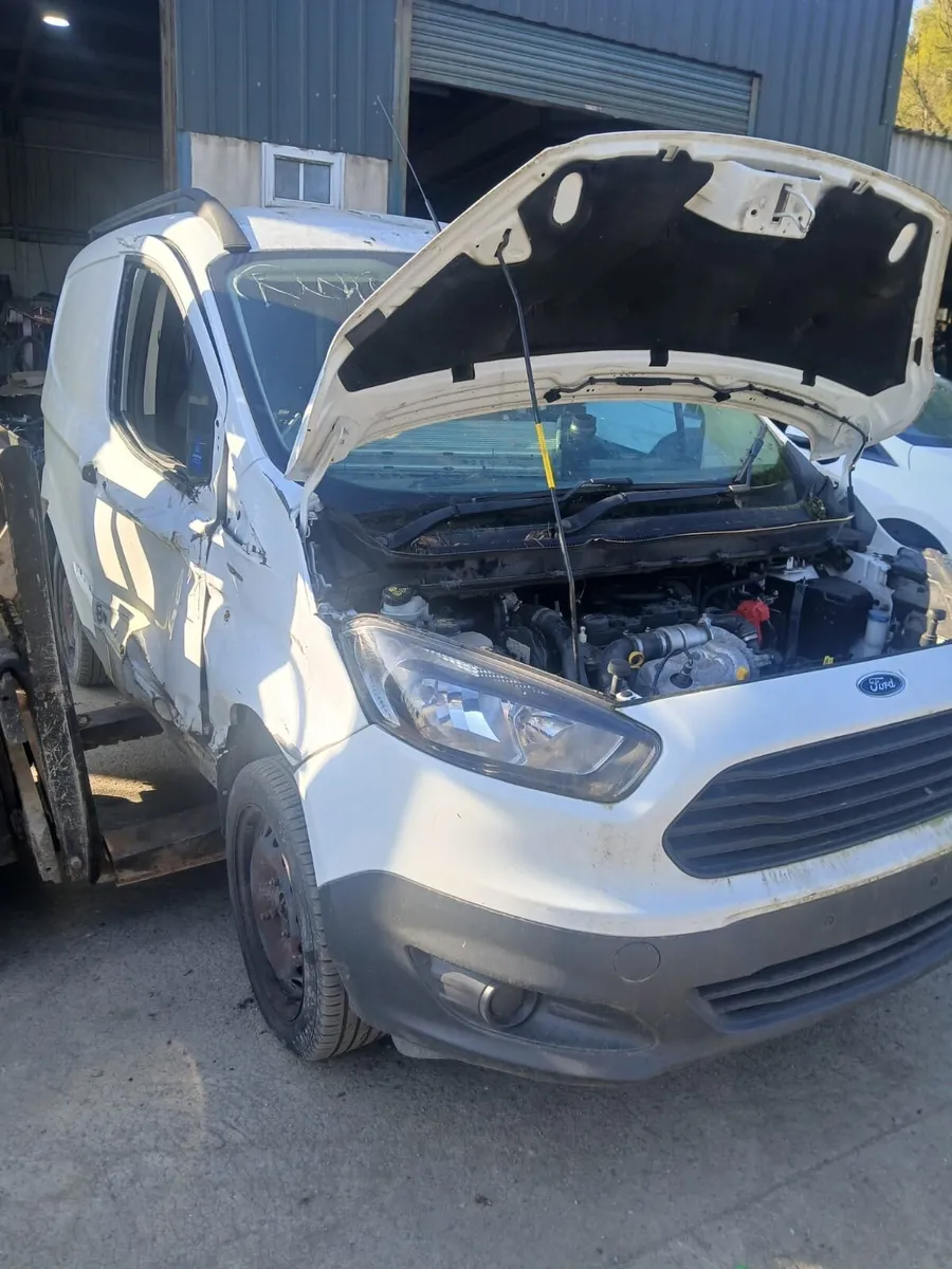 Ford Transit Courier For Parts - Image 4