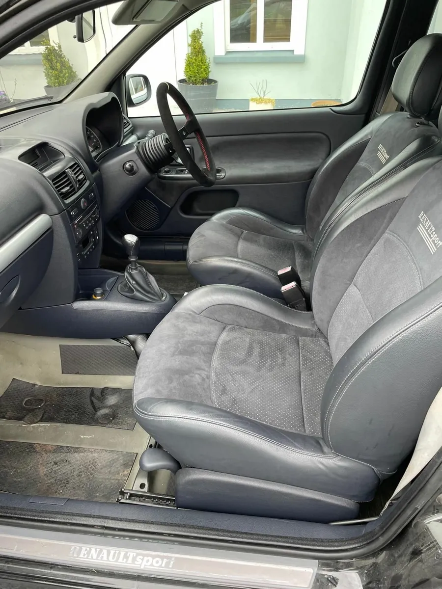 05 Renault Clio RS 182 - Image 2