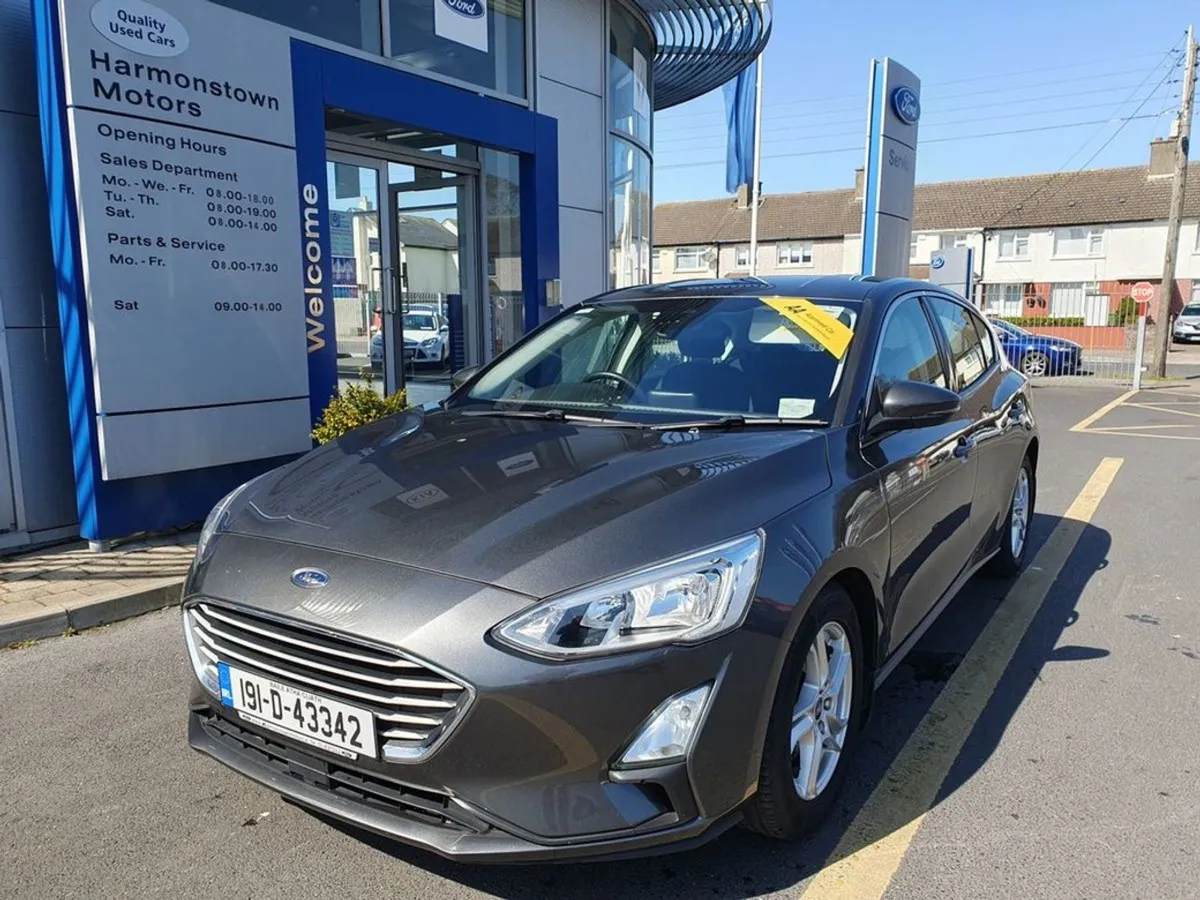 Ford Focus Zetec 1.5tdci 125PS 6spd 5 Door - Image 3