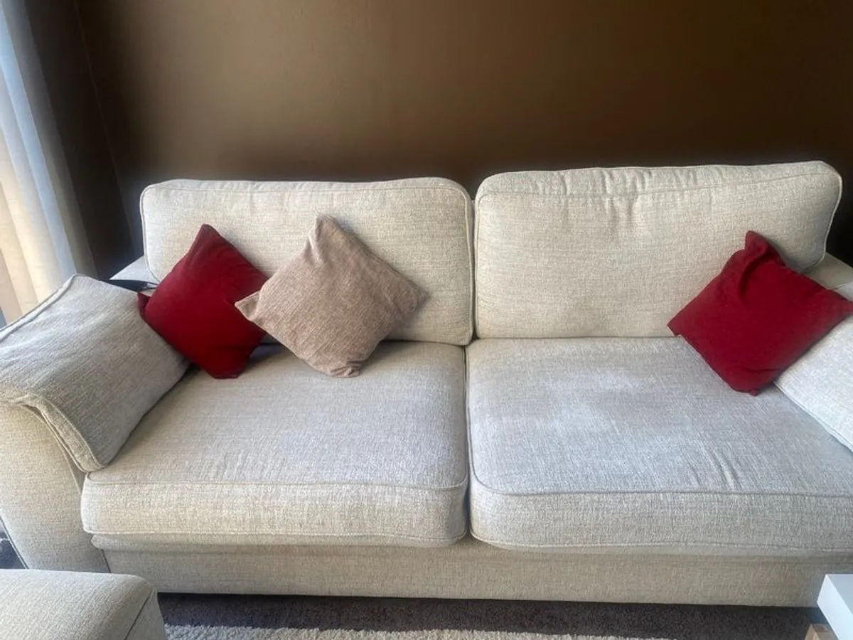 Couch - Image 2