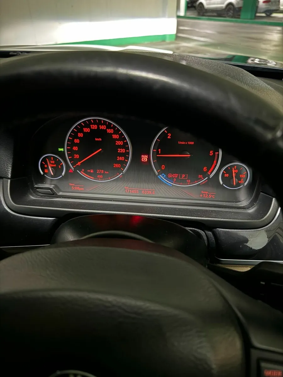 BMW 5-Series 2014 - Image 3