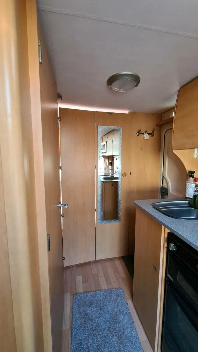 2009 Bailey 500/5 Caravan - Image 1