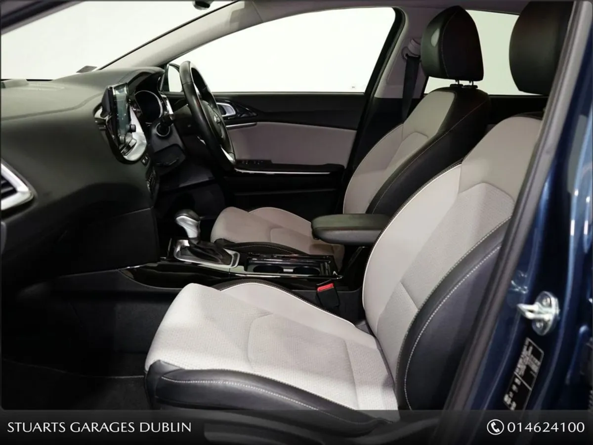 Kia Xceed Phev Trailer 5DR Automatic - Image 3