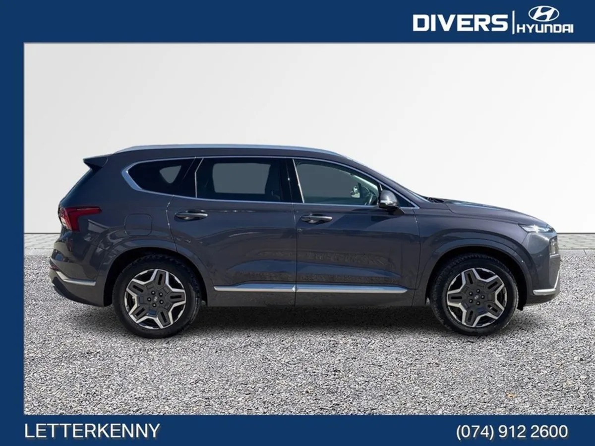 Hyundai Santa Fe Phev - Image 3
