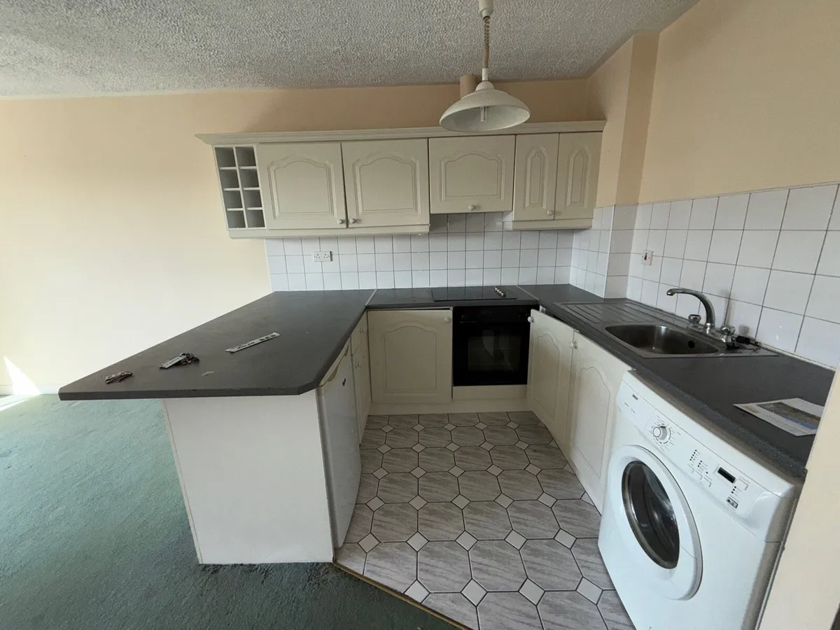 Kitchen and appliances - Image 2