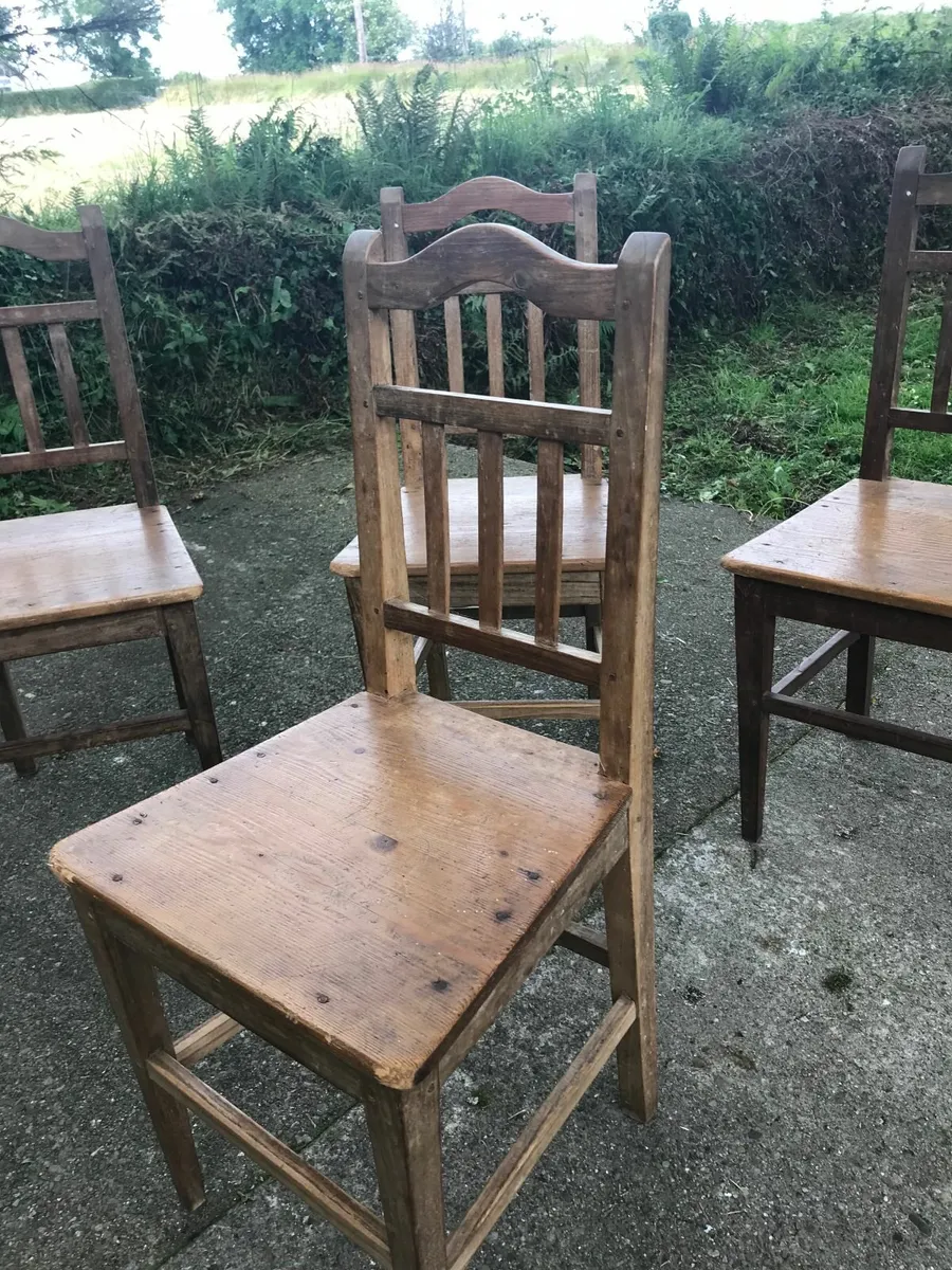 4 wooden chairs - Image 2