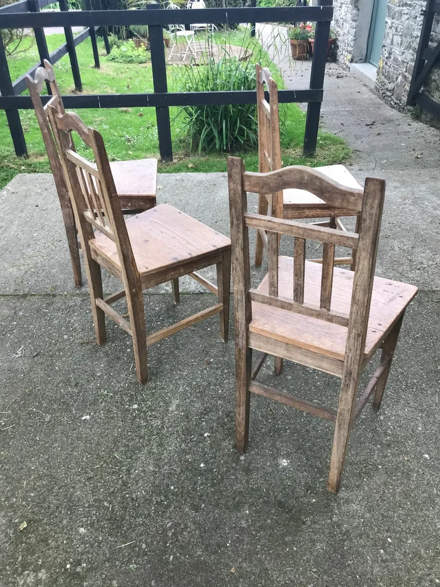 4 wooden chairs - Image 4