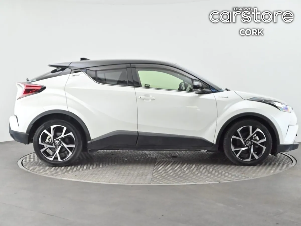 Toyota C-HR 1.8 Hybrid Auto - Image 2