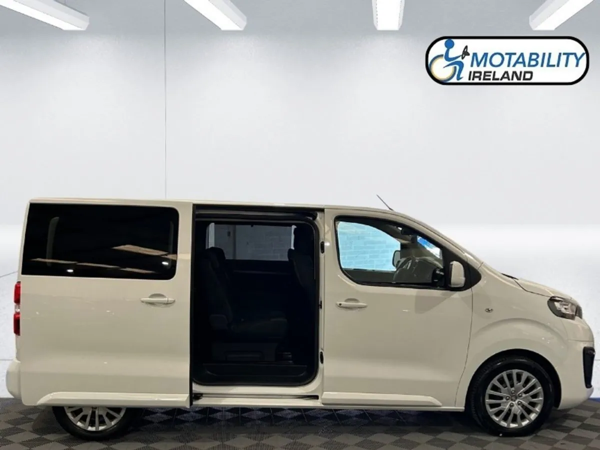 Peugeot Traveller 1.5 Litre Diesel - Image 4