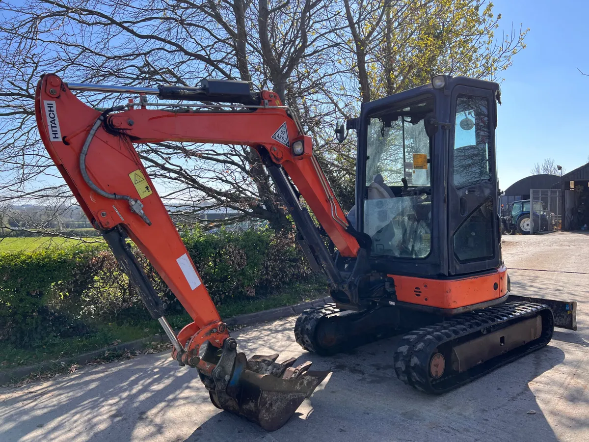 Hitachi Zaxis 33u - Image 2