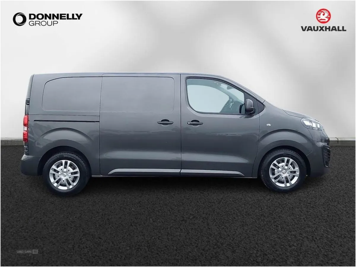 Vauxhall Vivaro 3100 2.0d 120PS Sportive H1 Van - Image 3
