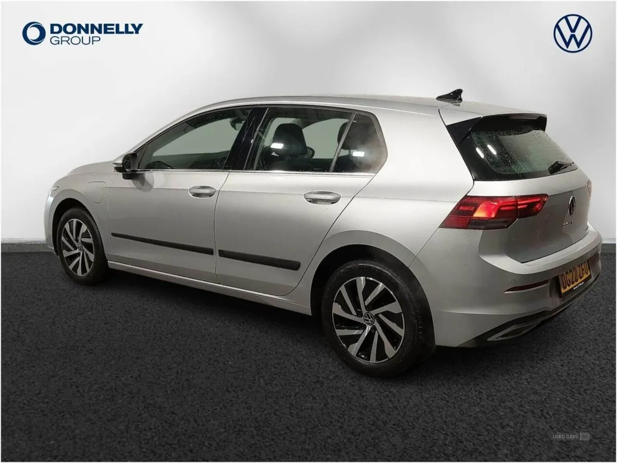 Volkswagen Golf 1.4 TSI Ehybrid Style 5dr DSG - Image 3