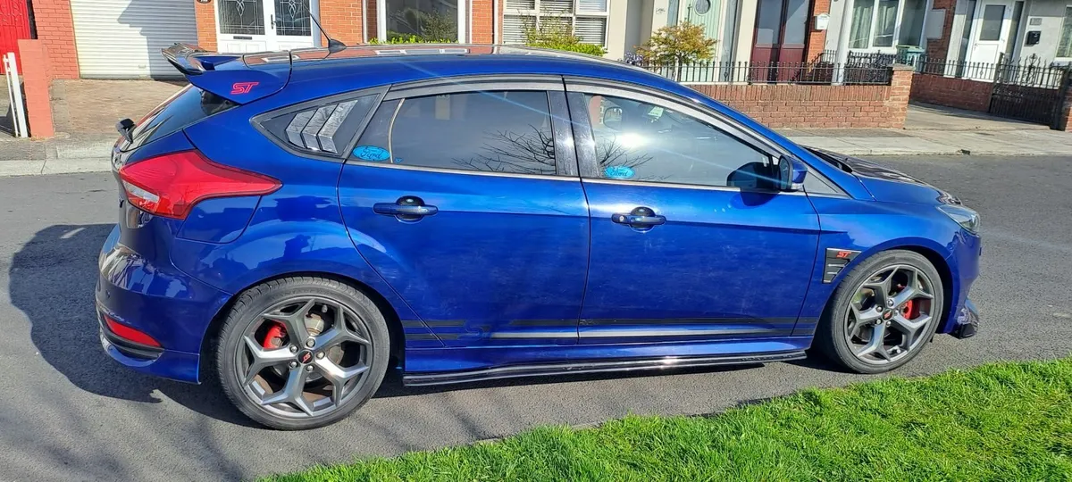 Ford Focus 2015 - Image 4